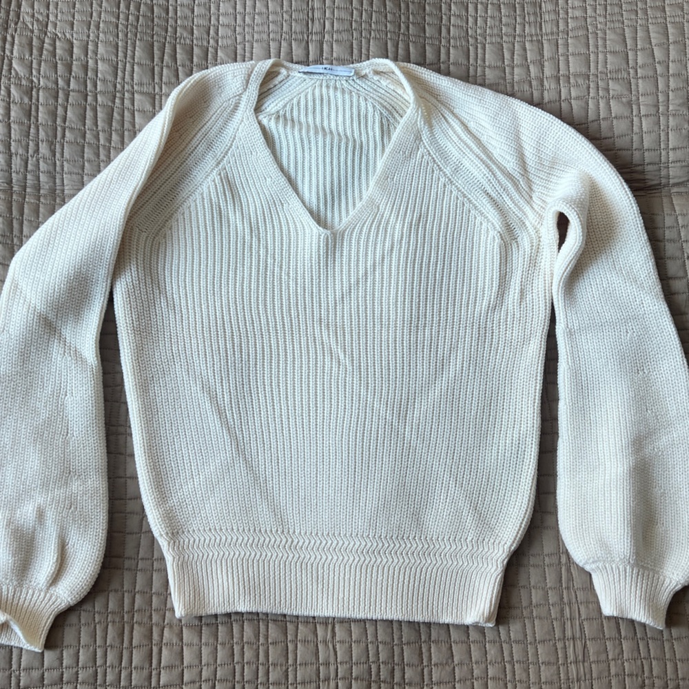 HIGH Cream V-Neck Bell Sleeve Sweater